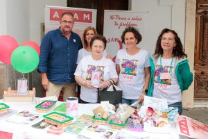 AFAM conmemora el Día Mundial del Alzheimer con diversos actos que incluyen la lectura esta tarde de un manifiesto, una charla y la iluminación de algunos monumentos de color verde