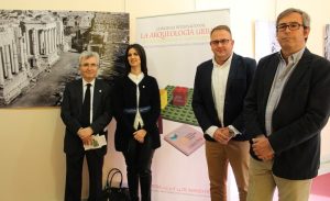 El alcalde dice que hay que “asumir  y disfrutar” la arqueología de Mérida, “que nos hace únicos en el mundo”