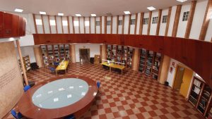 El escritor Carlos Alberto Rodríguez presenta su poemario “Ululares” en la Biblioteca Municipal “Juan Pablo Forner”