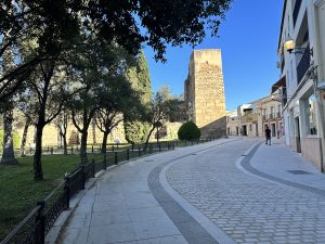 El próximo jueves, 31 de agosto, se abre el tráfico la calle Graciano convertida ya en plataforma única