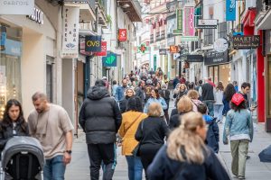 El Ayuntamiento refuerza su apoyo al comercio con la mejora y ampliación del hilo musical en las calles comerciales del centro histórico