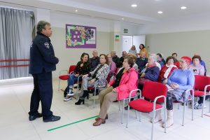 La Policía Local concluye hoy el ciclo de charlas educación vial y movilidad en el Hogar de Mayores de la Zona Sur