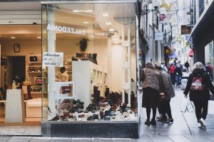 El Ayuntamiento pide a los emeritenses que elijan al comercio local en sus cartas a los Reyes Magos