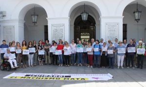 El Ayuntamiento insiste en que las empresas y colectivos paren cada día 25 contra la violencia machista