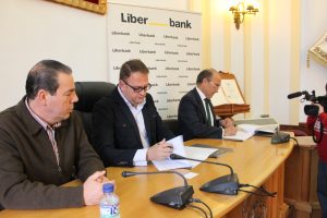 Liberbank aporta cuarenta mil euros para ayudas a familias en situación de emergencia social
