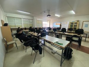 El programa Crisol ofrece un taller de formación y empleo en las aulas del IES Extremadura