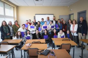 16 alumnas inician el curso de dependientas de comercio organizado por la Conferencia de San Vicente