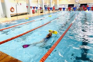 El Ayuntamiento realiza el sorteo para el orden de inscripción en los Cursos de Natación