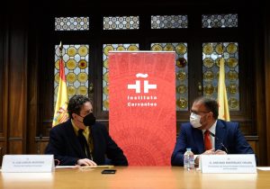 Rodríguez Osuna firma con el Instituto Cervantes la renovación de su alianza estratégica para la promoción internacional de la cultura
