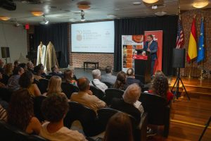 El alcalde destaca en Nueva York la importancia del Festival de Teatro de Mérida y del Teatro Romano como ‘Marca España’ “en una ciudad que ha visto incrementado un 579% la llegada de visitantes estadounidenses en los últimos años”