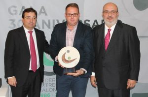 El alcalde ofrece Mérida al presidente de la Federación Española como sede de un partido de la selección de balonmano