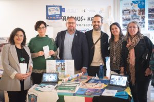 Más de 400 docentes se dan cita en Mérida en la jornada “Educar sin fronteras” que analizan la internacionalización de los centros educativos