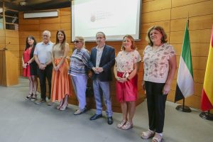 La delegada de igualdad subraya que las mujeres son “las grandes olvidadas de los textos clásicos” en un el Encuentro de Creadoras del Festival