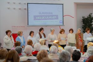 Los centros de mayores y el programa Lazos participan en un encuentro para clausurar las actividades del Mes de la Mujer