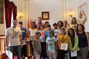 Alumnos de San Lázaro explican al alcalde el proyecto ‘El barrio que yo quiero’