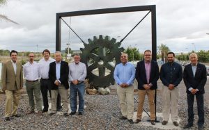El alcalde inaugura la escultura conmemorativa de la asociación Rotary International