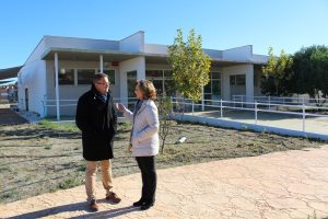 El alcalde visita el Centro Sociosanitario para personas con enfermedades neurodegenerativas