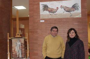 El C.C. Alcazaba acoge una muestra de mosaicos y pintura, de profesores y alumnos de la Escuela de Arte