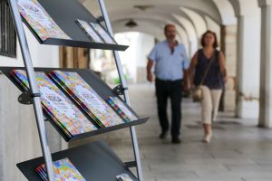 Ya puede retirarse en la puerta del Ayuntamiento la Revista de Feria