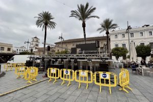La Plaza de España acoge esta tarde el concierto de Raya Real con su Zambomba flamenca y sus Villancicos de siempre, con entrada libre