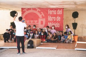 Luis Landero estará hoy en la feria del Libro con «Una historia ridícula»