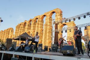 Dos festivales en el Acueducto de Los Milagros y con entrada libre en el gran fin de semana del heavy y el rock
