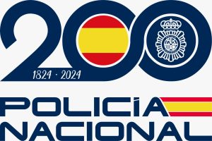 La fachada del Ayuntamiento, la fuente de la plaza y los monumentos se iluminan el sábado en color azul con motivo del bicentenario de la Policía Nacional