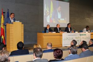 El alcalde destaca el papel de los ayuntamientos en la promoción del turismo
