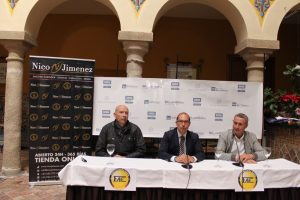 35 Ferraris y 50 Hondas Goldwing en la concentración  que se celebrará en la Plaza de España