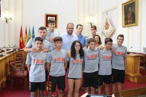 Jóvenes nadadores emeritenses en el ranking nacional