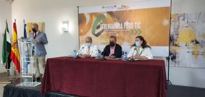 La portavoz municipal inaugura el Extremadura Foro TIC que supone una importante acción para las nuevas oportunidades de Empleo