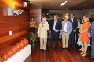 Doscientas piezas recorren la historia de la cocina en Gastroartesanías