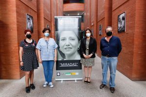 El Centro Cultural Alcazaba acoge la exposición “Miradas” organizada por FEAFES Salud Mental