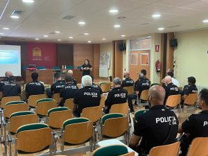 El Servicio de Mediación organiza una jornada formativa con la Policía Local