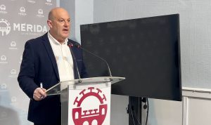 El Ayuntamiento publicará en febrero 21 nuevas plazas de personal funcionario y tres bolsas de empleo de conserjes, limpieza y mantenimiento