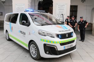El Ayuntamiento adquiere un nuevo vehículo furgoneta de 9 plazas para la Policía Local