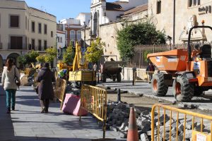 El alcalde, Pedro Acedo, recuerda que las obras benefician a todos