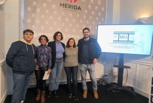 La Asociación Esmerarte presenta a los alumnos y alumnas de 4º de la ESO de Mérida el proyecto Mía Conciencia para reflexionar sobre la violencia hacia las mujeres
