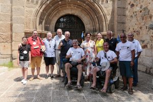 Llega a Mérida la primera expedición en el mundo en recorrer la Ruta Mozárabe del Camino de Santiago en silla de ruedas