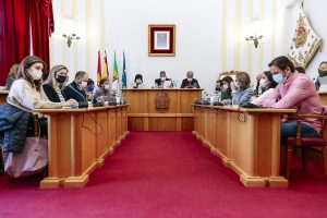 El Pleno condena la agresión a Ucrania con una Declaración Institucional aprobada por unanimidad