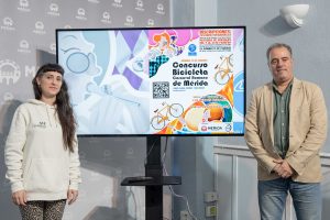 El Concurso de Bicicleta del Carnaval se celebra el domingo, 15 de febrero, con un recorrido por la ciudad para todas las edades