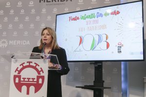 Animación y una recreación de las 12 uvas en la Fiesta Infantil de Fin de Año