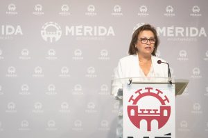 El Ayuntamiento organiza el Mes de los Mayores en octubre con actividades lúdicas, encuentros y exposiciones en los que se reunirán todos los centros y hogares de la ciudad