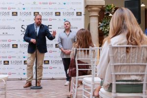 El alcalde destaca que con el  Stone & Music Festival se ha conseguido “un antes y un después en los datos de turismo del mes de septiembre”