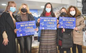 Medio centenar de establecimientos participan en la campaña «Rasca y Gana» que repartirá 1.500 euros en premios directos