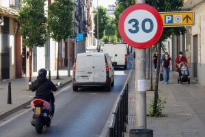 El Ayuntamiento adapta las señales de velocidad a la nueva normativa de la DGT