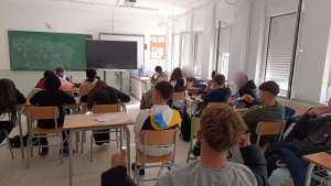 El Programa de Desarrollo Gitano, junto con Proprefame, imparten talleres de autoestima y resolución de conflictos con alumnado del IES Albarregas y el CEIP Antonio Machado
