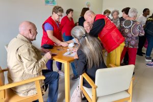 El Hogar de Mayores de la Zona Sur ofrece un taller para conocer los indicadores de salud
