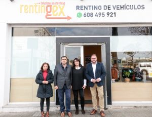 El Alcalde visita las nuevas instalaciones de Rentingex que gestiona desde Mérida más de trescientos vehículos por toda la geografía nacional