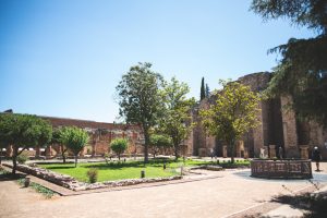 Finalizan los trabajos de adecuación del peristilo del Teatro y la nueva rampa de acceso al mismo por Sáenz de Buruaga